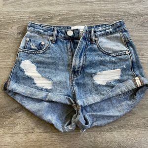 One teaspoon mid waist bandits cut off shorts.